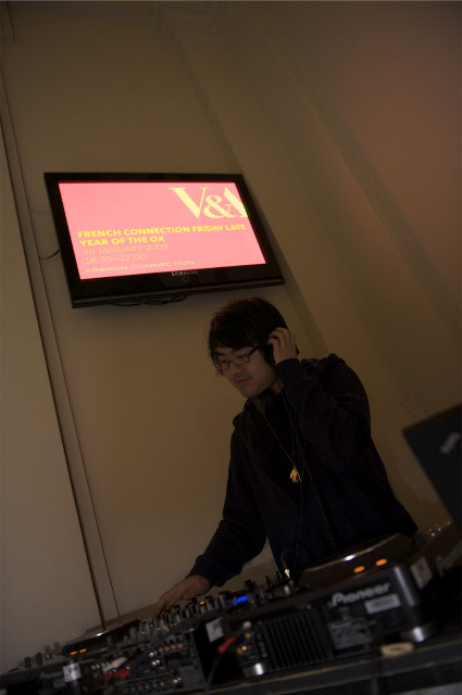 AES_0591